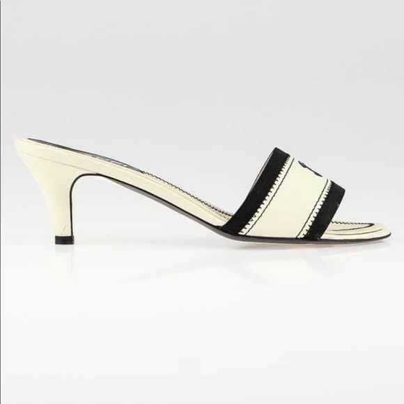 CHANEL White Leather Embroidered CC Slide Mules 39 - Picture 3 of 14